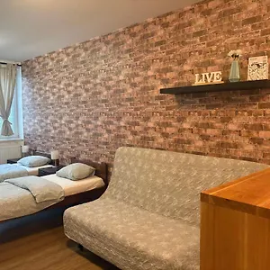 Zizkov Cosy Apartamento