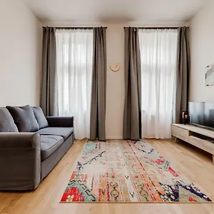 My Stepanska Апартаменты